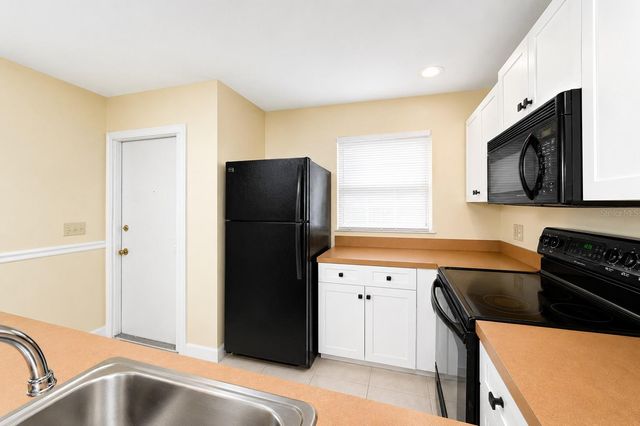25100 SANDHILL BOULEVARD J-201, Punta Gorda, FL 33983