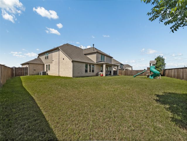 11104 Aspen Leaf Drive, Argyle, TX 76226
