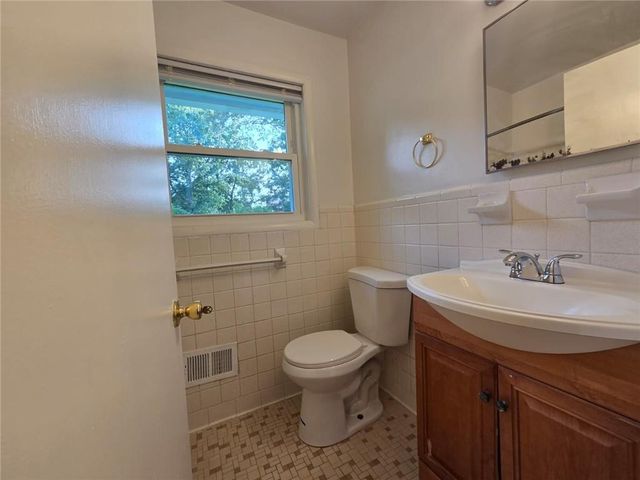 762 Lancelot Drive, Norcross, GA 30071
