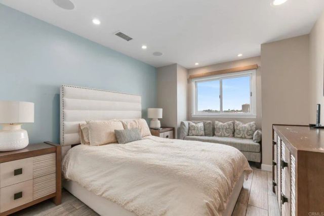 2812 Bayside Walk, San Diego, CA 92109