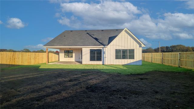 9228 Sunrise Drive, Fort Worth, TX 76134