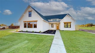 9228 Sunrise Drive, Fort Worth, TX 76134