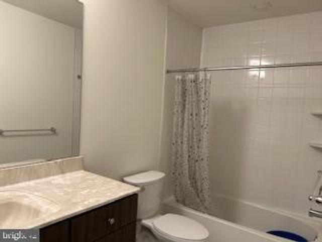 3 SWEETBAY ST, Skillman, NJ 08558