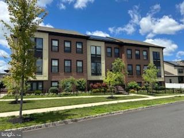 3 SWEETBAY ST, Skillman, NJ 08558