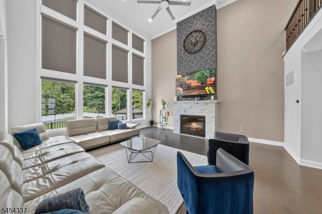 28 Ross Hall Blvd, Piscataway Twp., NJ 08854 — photo 2