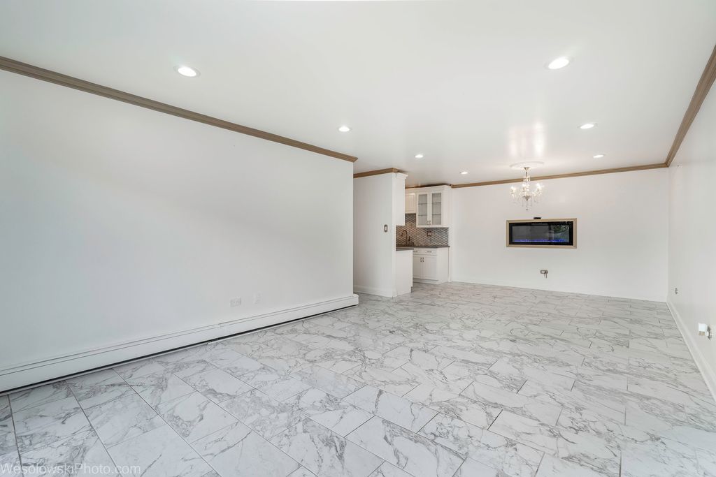 8901 N Western Avenue 202, Des Plaines, IL 60016 — photo 5