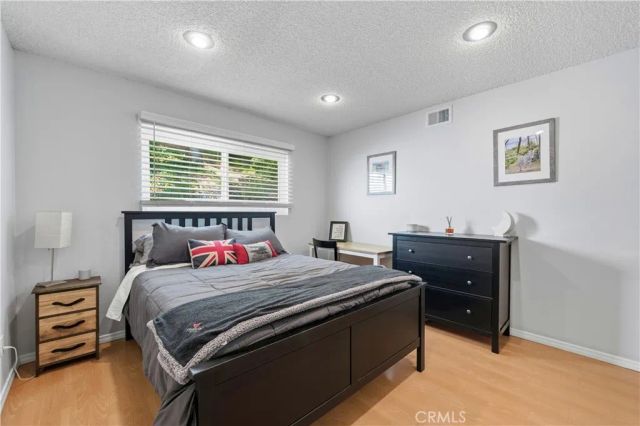 15607 Crestview 85, Los Angeles, CA 91344