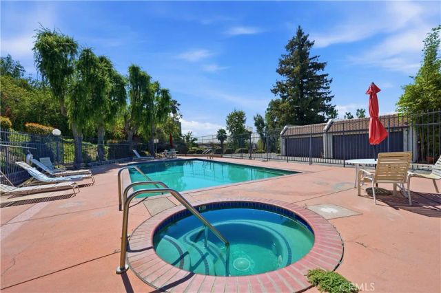 15607 Crestview 85, Los Angeles, CA 91344