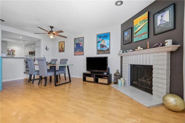 15607 Crestview 85, Los Angeles, CA 91344