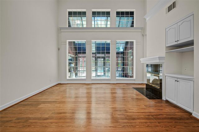 16 Treverstone Court, Sugar Land, TX 77479