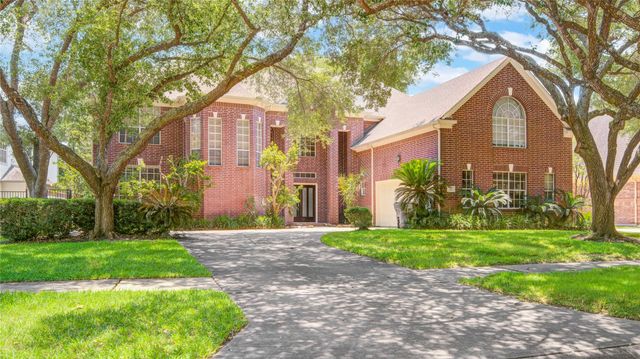 16 Treverstone Court, Sugar Land, TX 77479