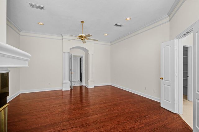 16 Treverstone Court, Sugar Land, TX 77479