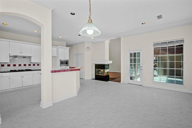 16 Treverstone Court, Sugar Land, TX 77479