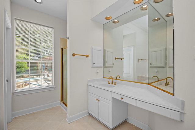 16 Treverstone Court, Sugar Land, TX 77479