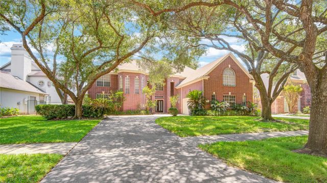 16 Treverstone Court, Sugar Land, TX 77479