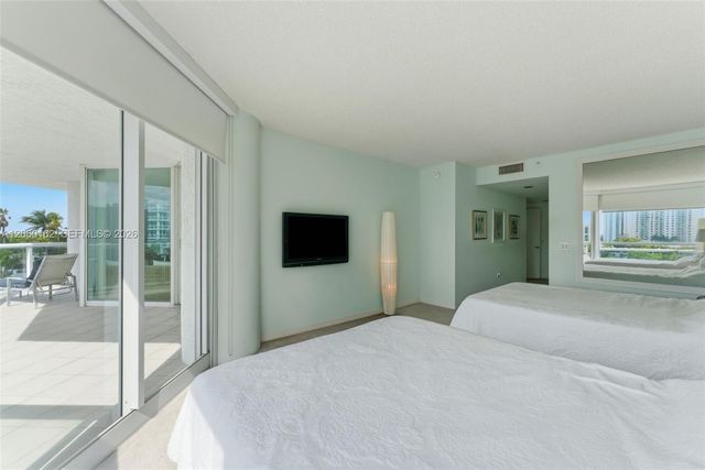 16400 Collins Avenue 544, Sunny Isles Beach, FL 33160