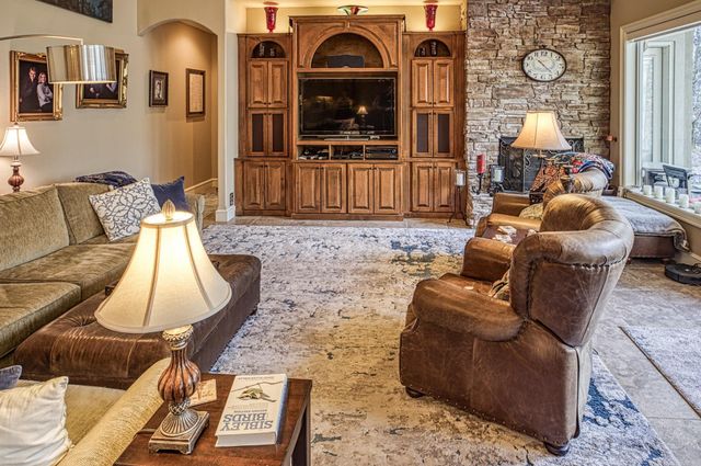 117 Viajero Drive, Hot Springs Village, AR 71909