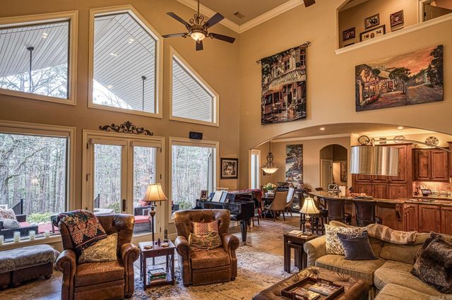 117 Viajero Drive, Hot Springs Village, AR 71909