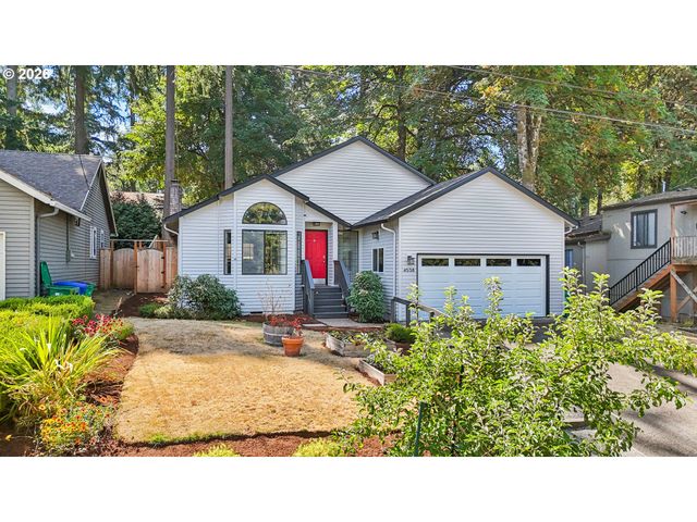 4538 Sw VACUNA St, Portland, OR 97219
