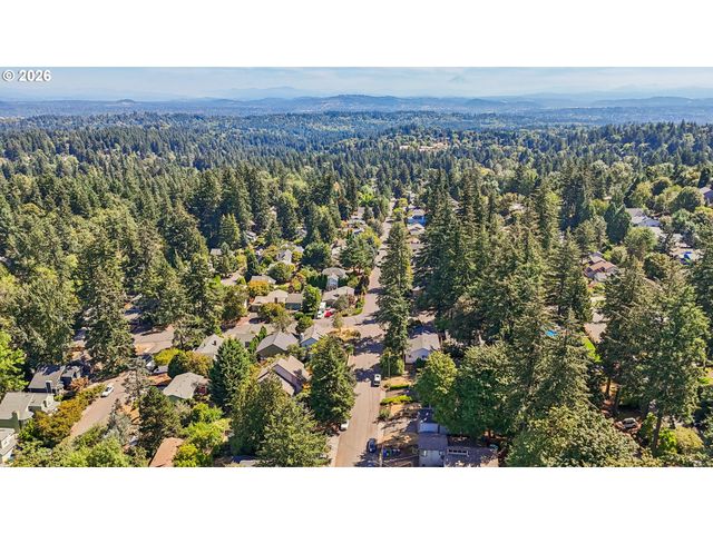 4538 Sw VACUNA St, Portland, OR 97219