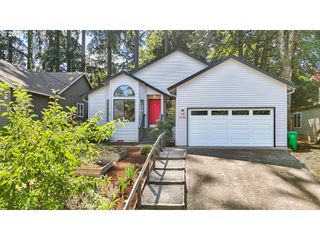 4538 Sw VACUNA St, Portland, OR 97219