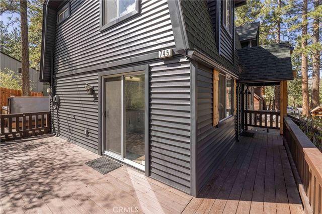 745 Barret, Big Bear City, CA 92314