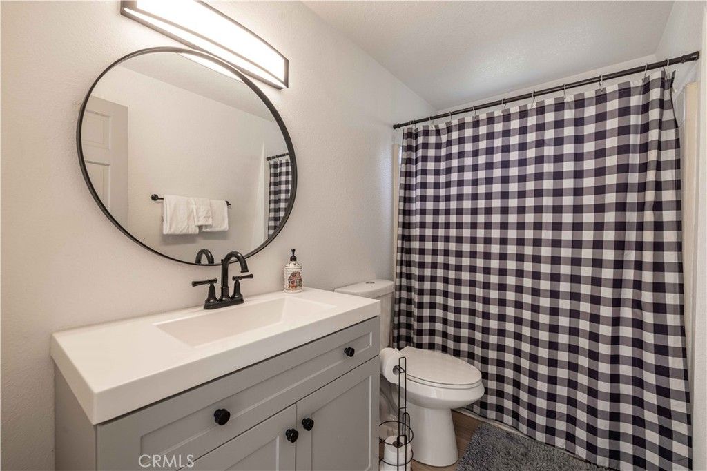 Image 12 of property listing at 745 Barret, Big Bear City, CA 92314