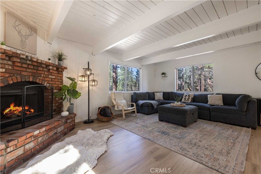 Image 3 of property listing at 745 Barret, Big Bear City, CA 92314