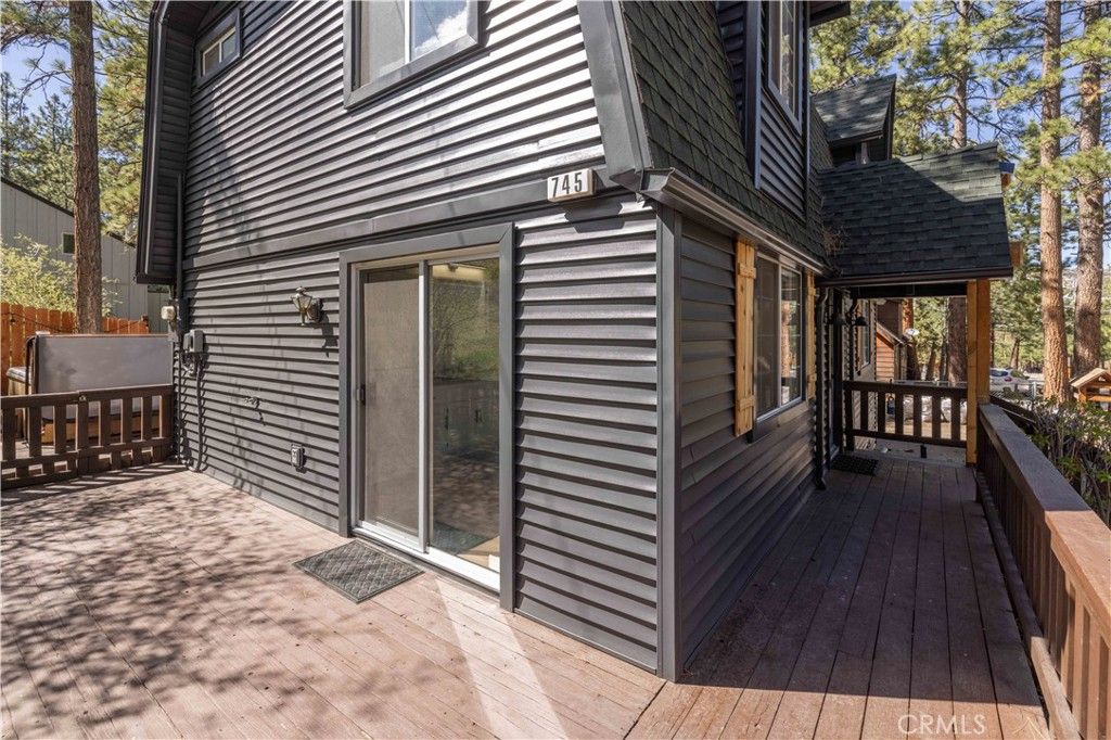 Image 33 of property listing at 745 Barret, Big Bear City, CA 92314