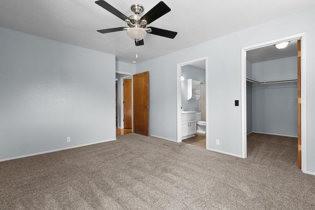 1401 Casa Vereda Way, Redding, CA 96003