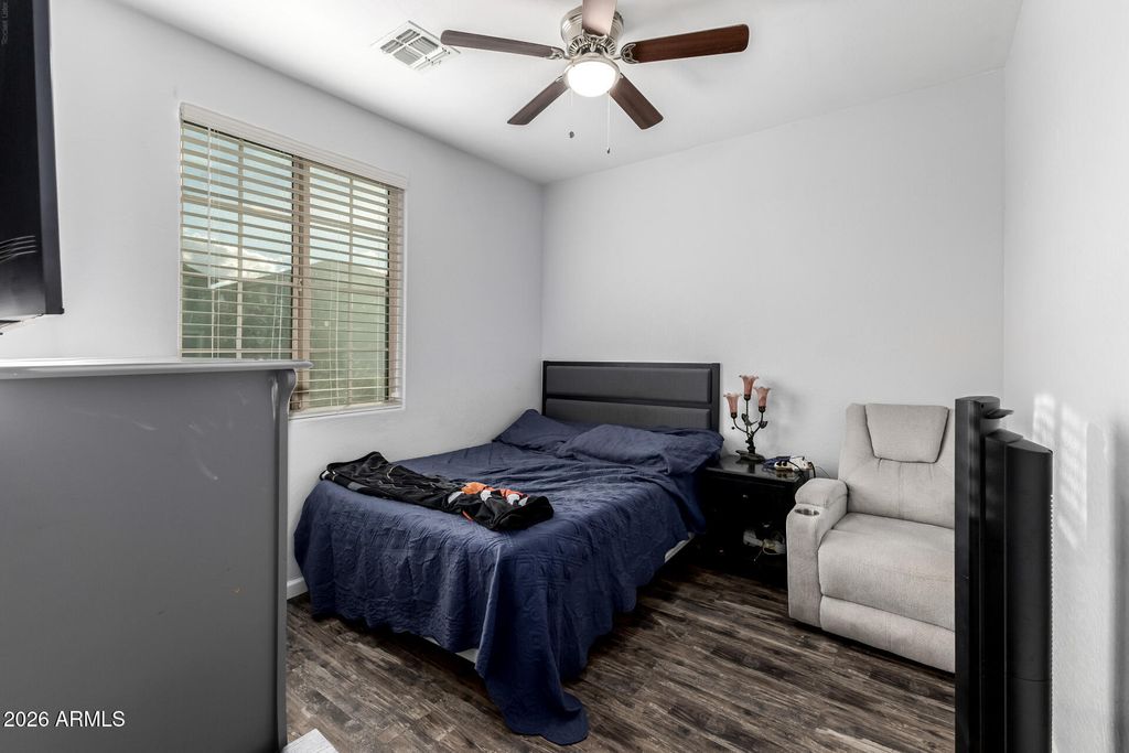 Image 29 of property listing at 744 W DESERT HOLLOW Drive, San Tan Valley, AZ 85143