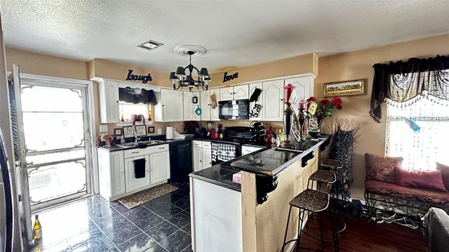 711 31st Street, Galveston, TX 77550