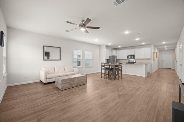 11624 Whirlaway Drive, Willis, TX 77318