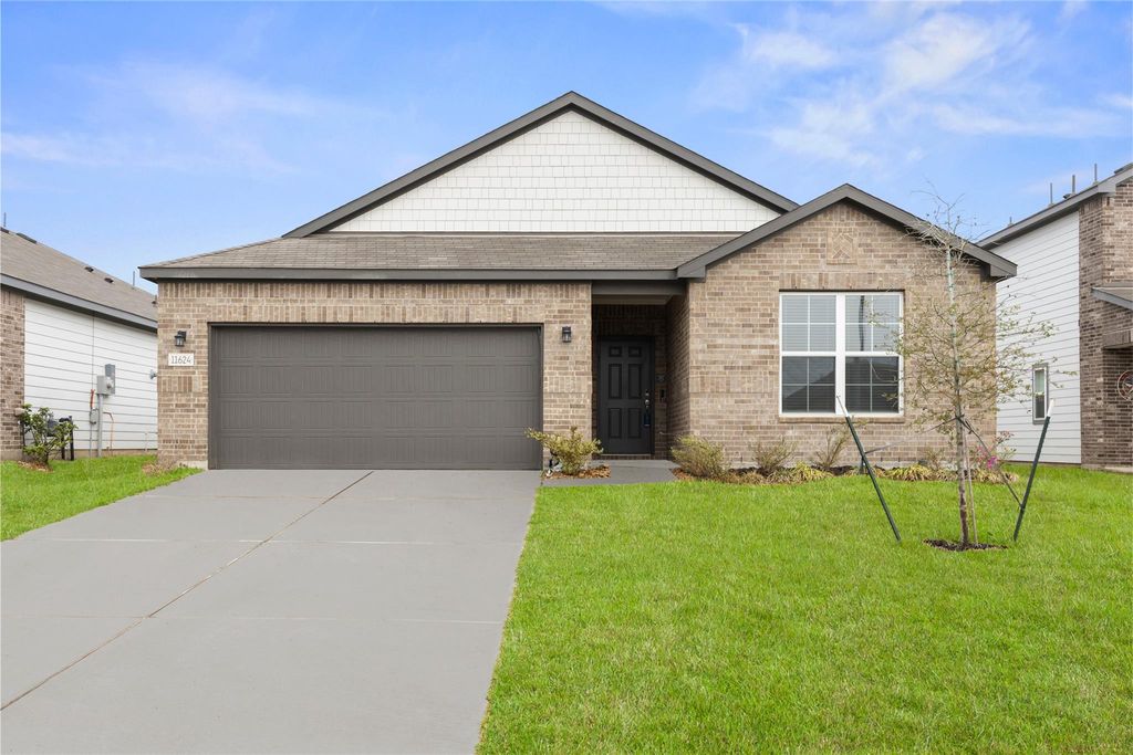 11624 Whirlaway Drive, Willis, TX 77318