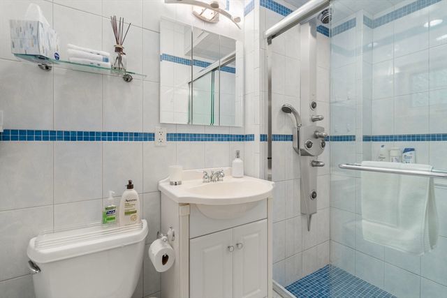 49 Winchester St 2, Brookline, MA 02446