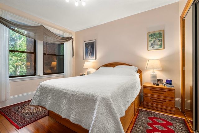 49 Winchester St 2, Brookline, MA 02446