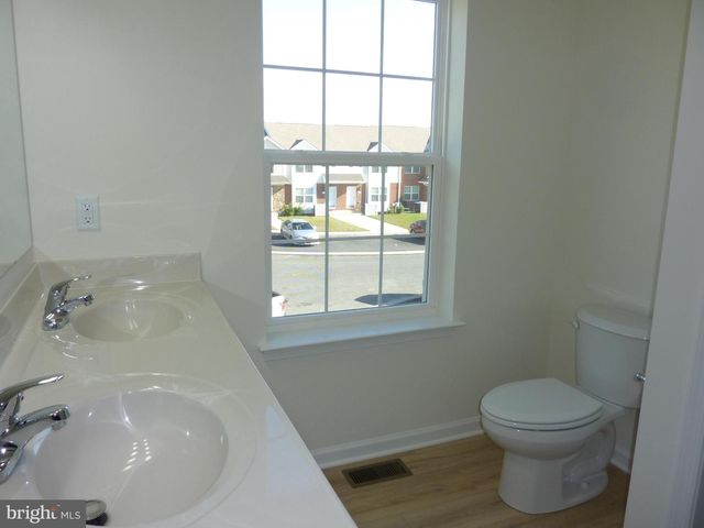 69 COTSWOOD CT, Smyrna, DE 19977