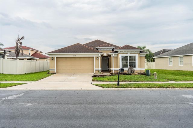 6015 CHAMPLAIN PASS, Lakeland, FL 33805