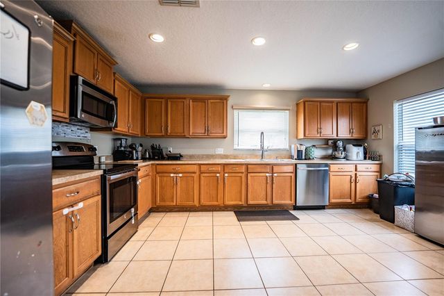 6015 CHAMPLAIN PASS, Lakeland, FL 33805