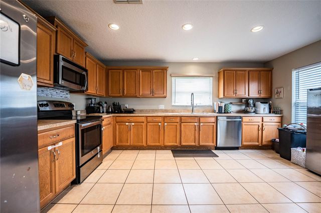 6015 CHAMPLAIN PASS, Lakeland, FL 33805