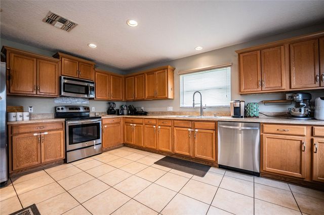 6015 CHAMPLAIN PASS, Lakeland, FL 33805
