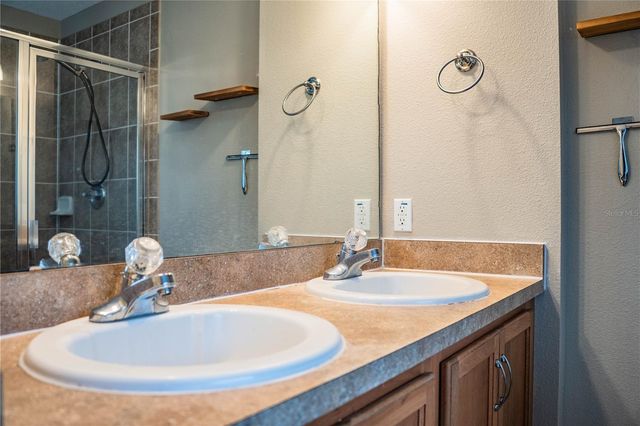 6015 CHAMPLAIN PASS, Lakeland, FL 33805