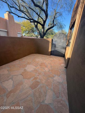 2324 E 6th Street B, Tucson, AZ 85719