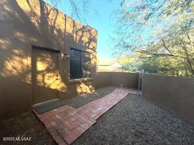 2324 E 6th Street B, Tucson, AZ 85719