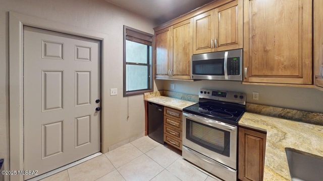 2324 E 6th Street B, Tucson, AZ 85719