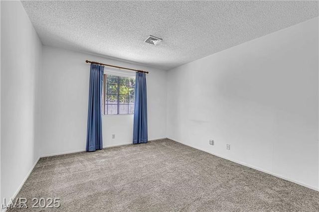 2004 Canterbury Drive, Las Vegas, NV 89119