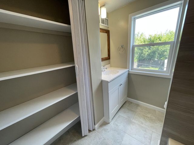 1476 Republic Avenue, Columbus, OH 43211