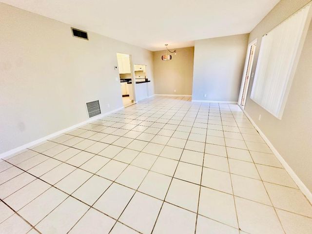 4759 Sable Pine Circle Circle A1, West Palm Beach, FL 33417