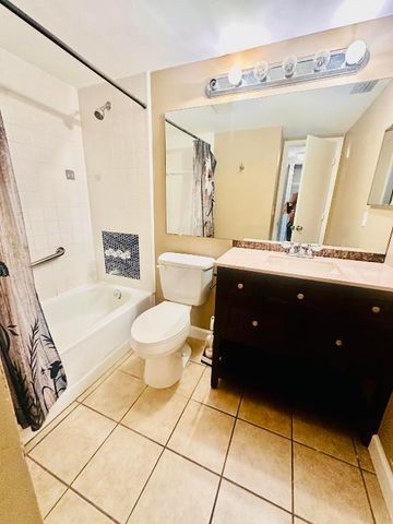 4759 Sable Pine Circle Circle A1, West Palm Beach, FL 33417