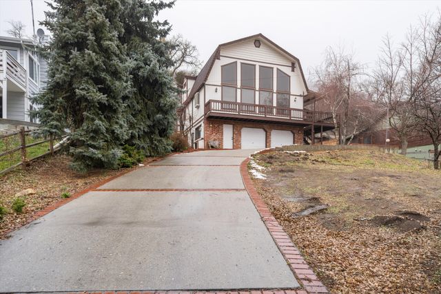 18249 Alps Drive, Tehachapi, CA 93561